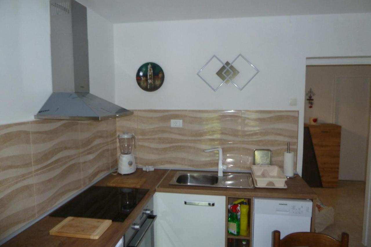 Biserka Opatija Luaran gambar